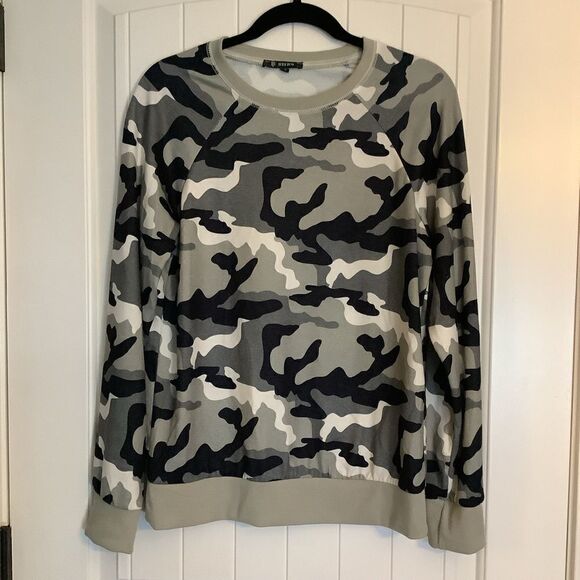 BTFBM Camo colored lightweight sweatshirt. - Picture 1 of 3
